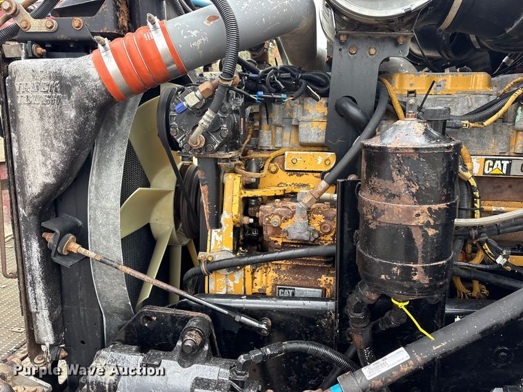 image for item ET7462 2001 Kenworth T800 roll-off container truck