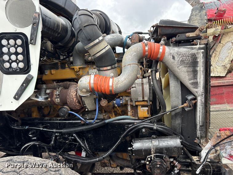 image for item ET7462 2001 Kenworth T800 roll-off container truck