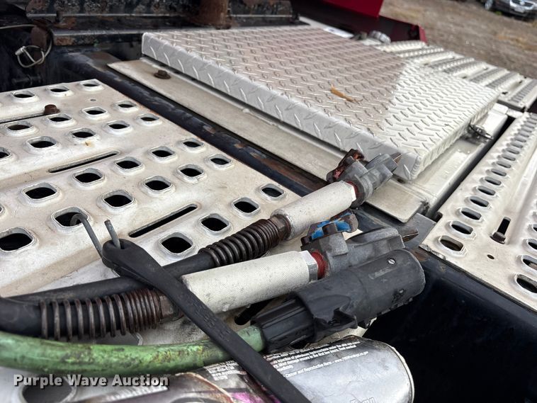 image for item ET7463 2014 Volvo VNL semi truck