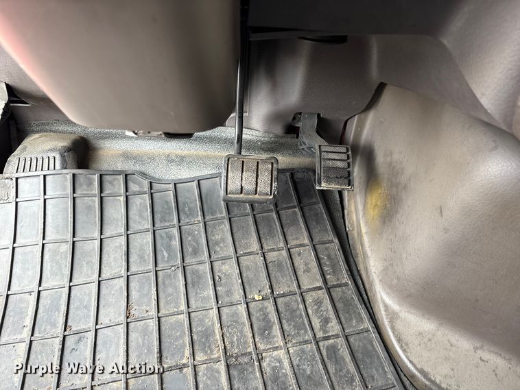 image for item ET7463 2014 Volvo VNL semi truck