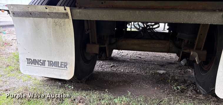 image for item ET7464 2017 Vanguard dry van trailer