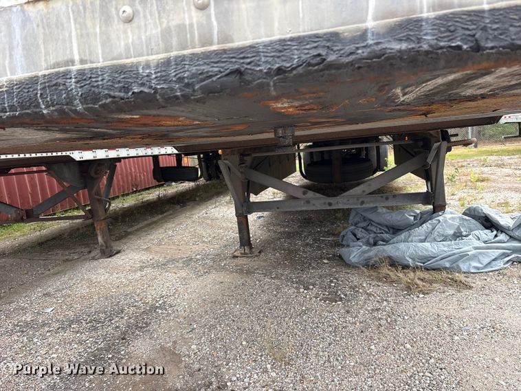 image for item ET7464 2017 Vanguard dry van trailer