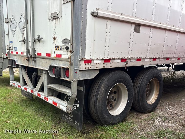 image for item ET7465 2016 Vanguard dry van trailer