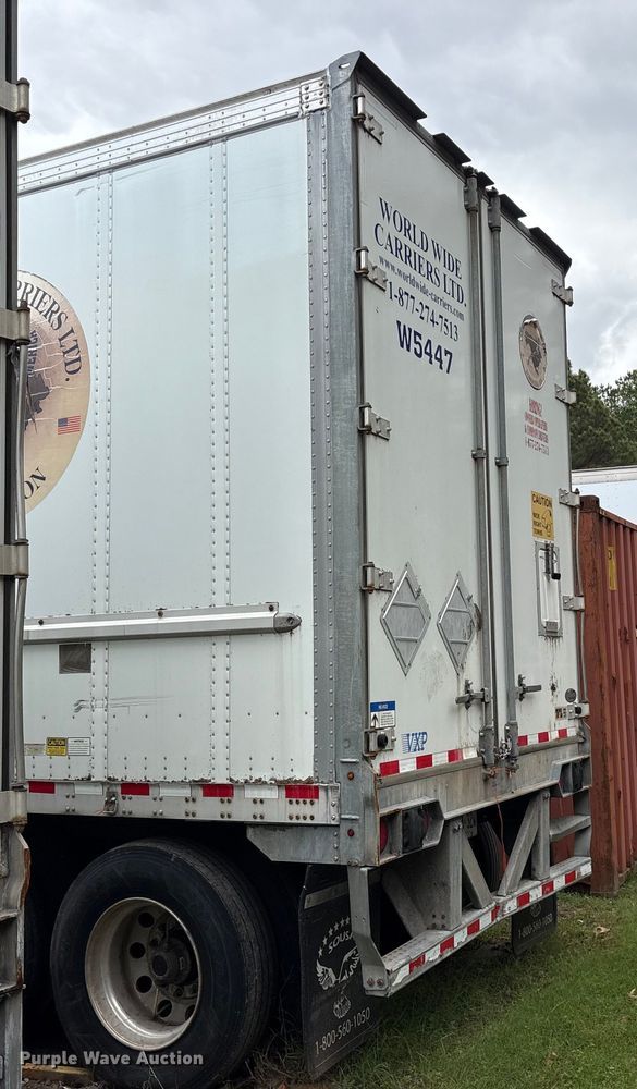 image for item ET7465 2016 Vanguard dry van trailer