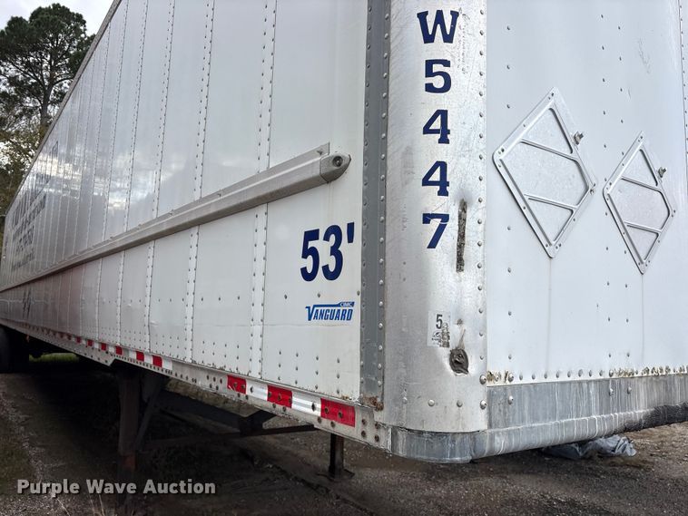 image for item ET7465 2016 Vanguard dry van trailer