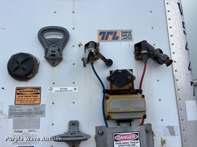 image for item ET7465 2016 Vanguard dry van trailer