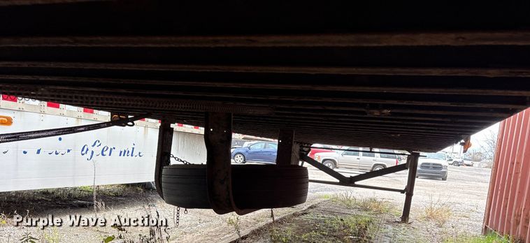 image for item ET7465 2016 Vanguard dry van trailer