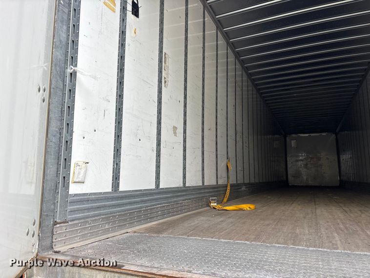 image for item ET7465 2016 Vanguard dry van trailer