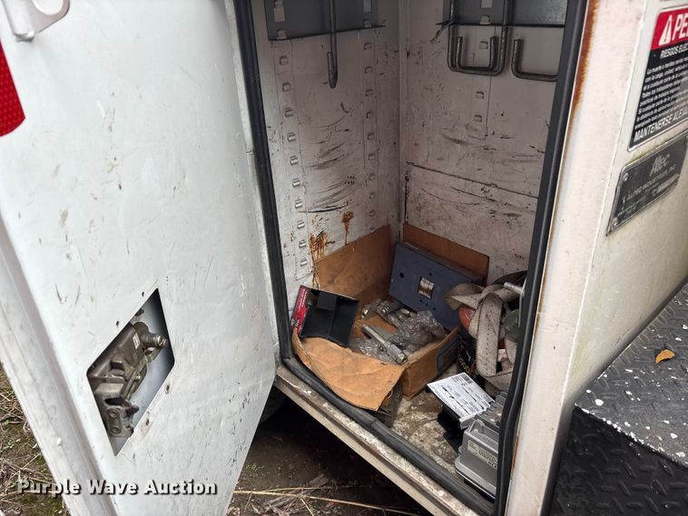 image for item ET7466 2012 International TA005 bucket truck