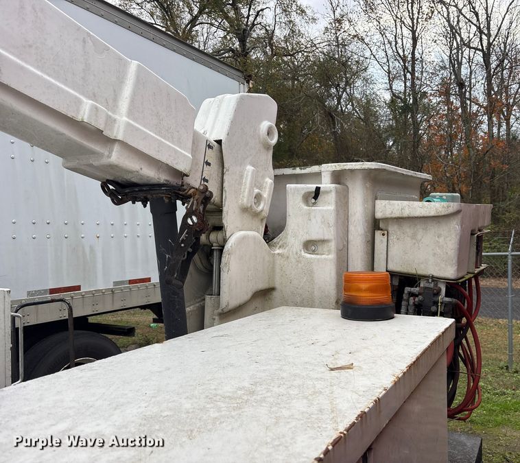 image for item ET7466 2012 International TA005 bucket truck