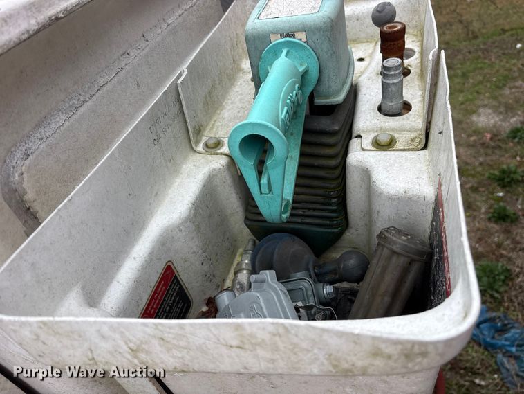 image for item ET7466 2012 International TA005 bucket truck