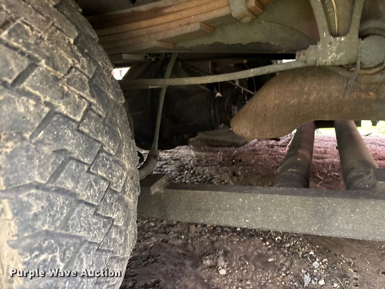 image for item ET7466 2012 International TA005 bucket truck