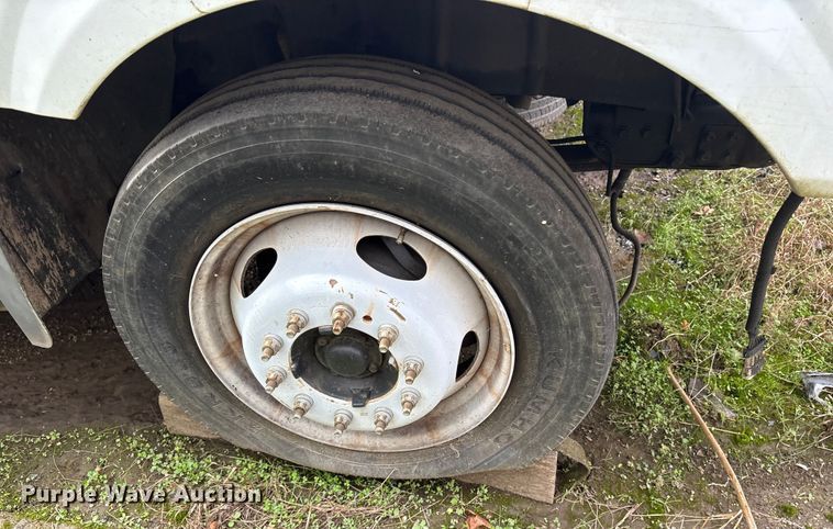 image for item ET7466 2012 International TA005 bucket truck