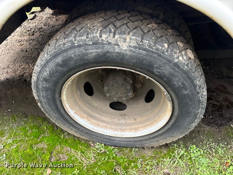 image for item ET7466 2012 International TA005 bucket truck