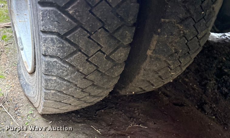 image for item ET7466 2012 International TA005 bucket truck