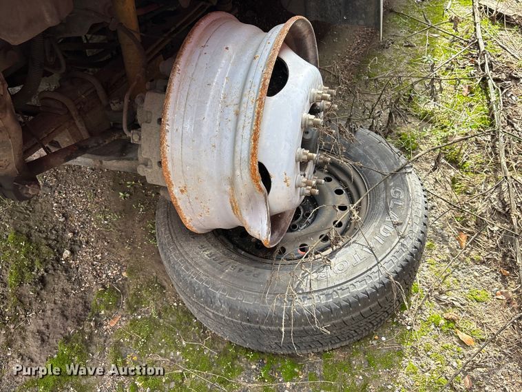 image for item ET7466 2012 International TA005 bucket truck