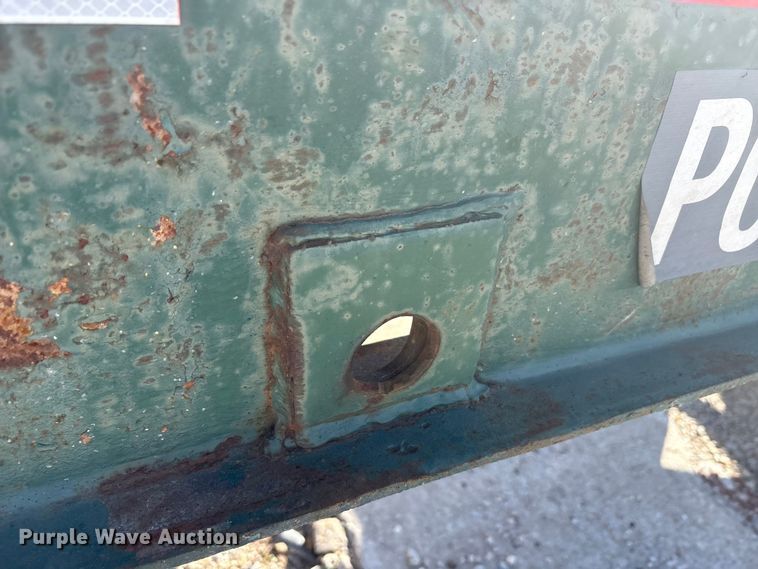 image for item EU0144 2002 Chassis King container trailer