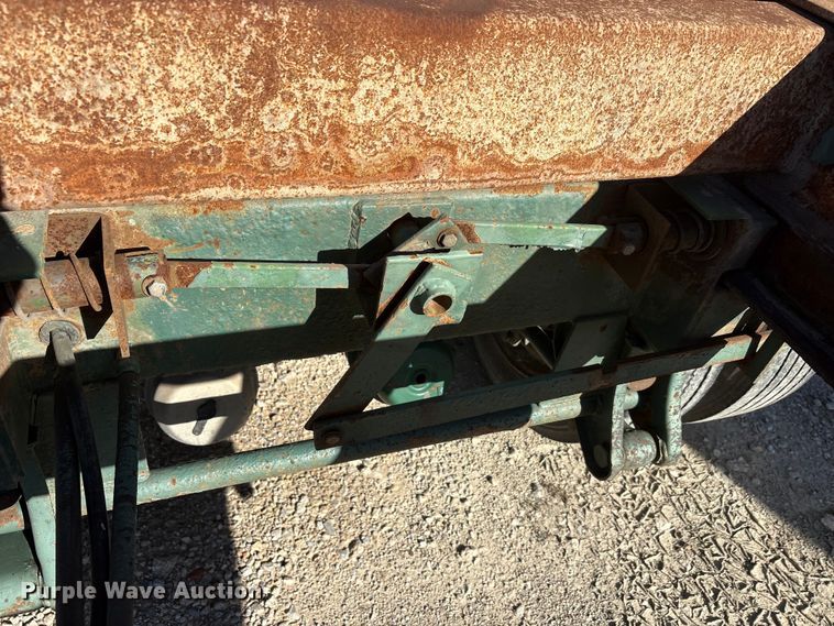 image for item EU0144 2002 Chassis King container trailer