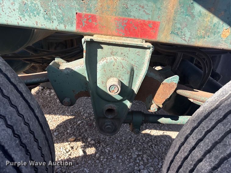 image for item EU0144 2002 Chassis King container trailer