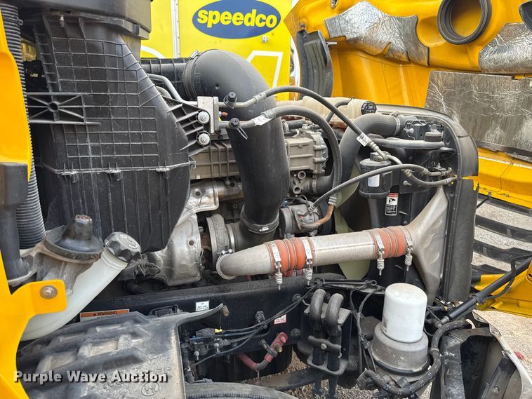 image for item EU5192 2020 Freightliner  Cascadia 126 semi truck