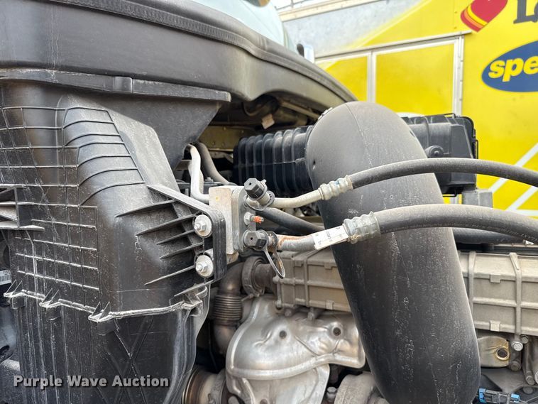 image for item EU5192 2020 Freightliner  Cascadia 126 semi truck