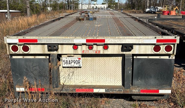 image for item EU7119 2001 Dorsey DCTC-48 flatbed trailer
