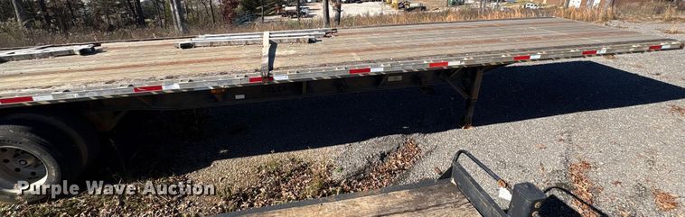 image for item EU7119 2001 Dorsey DCTC-48 flatbed trailer