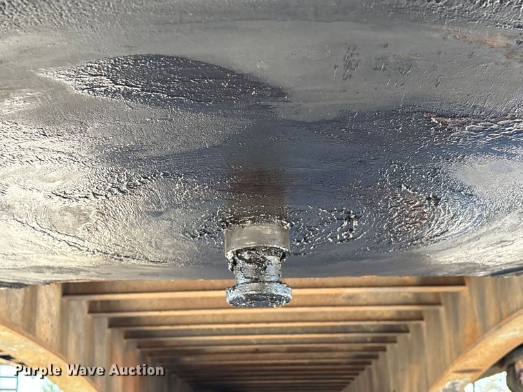 image for item EU7119 2001 Dorsey DCTC-48 flatbed trailer