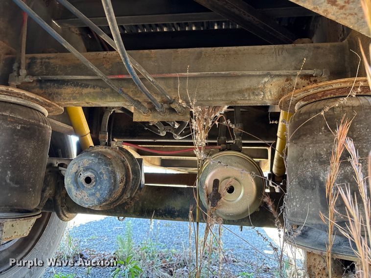 image for item EU7119 2001 Dorsey DCTC-48 flatbed trailer