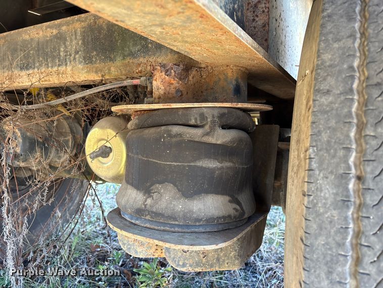 image for item EU7119 2001 Dorsey DCTC-48 flatbed trailer