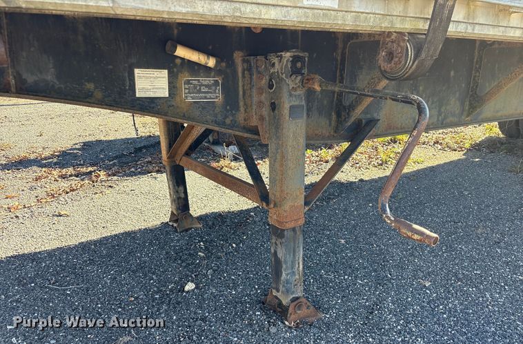 image for item EU7119 2001 Dorsey DCTC-48 flatbed trailer