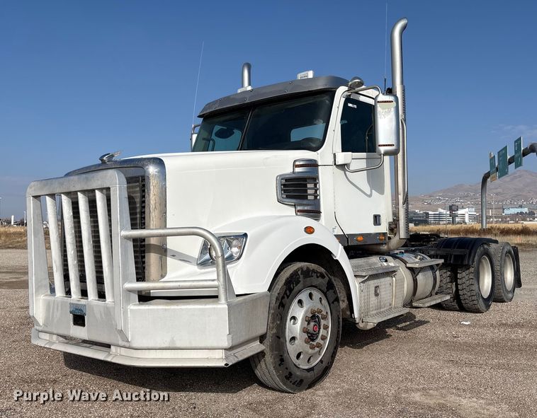 image for item EU8558 2013 Freightliner Coronado semi truck