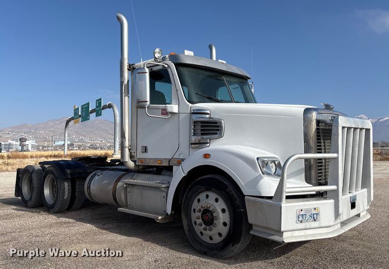 image for item EU8558 2013 Freightliner Coronado semi truck