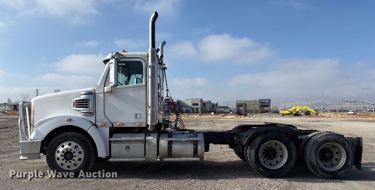 image for item EU8558 2013 Freightliner Coronado semi truck