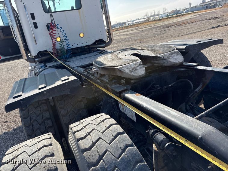 image for item EU8558 2013 Freightliner Coronado semi truck