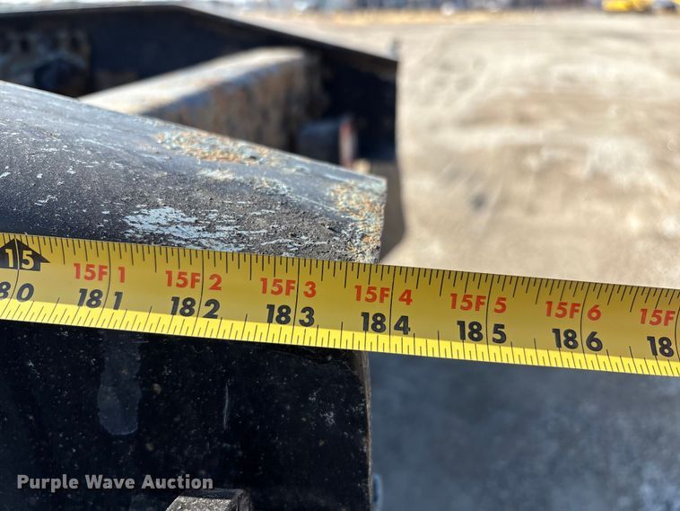 image for item EU8558 2013 Freightliner Coronado semi truck