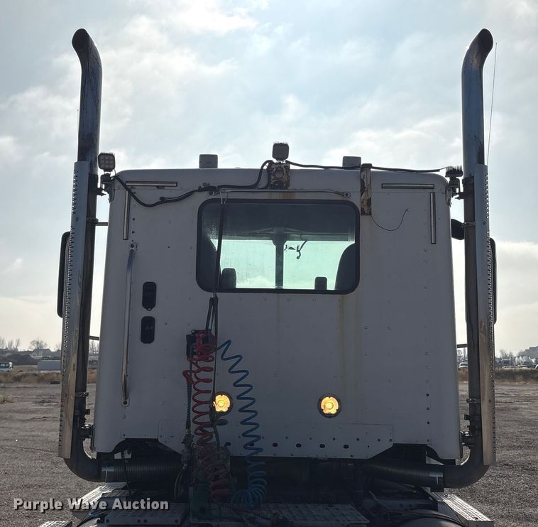 image for item EU8558 2013 Freightliner Coronado semi truck