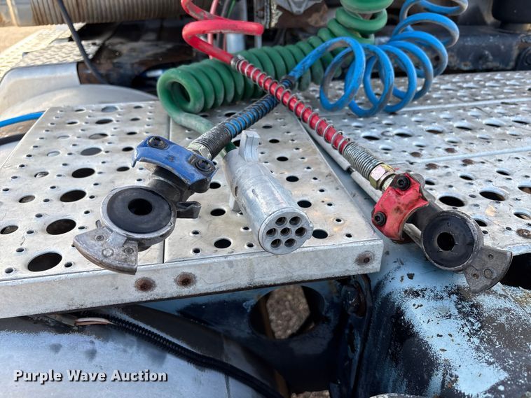 image for item EU8558 2013 Freightliner Coronado semi truck