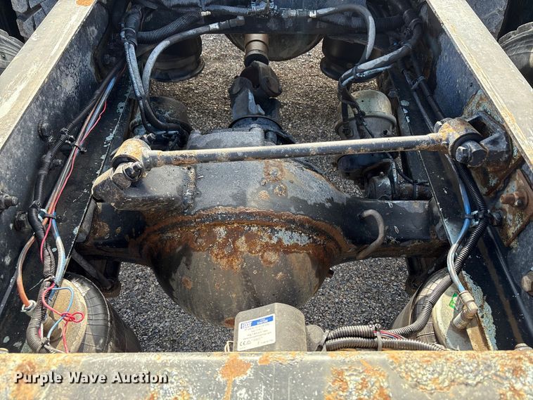 image for item EU8558 2013 Freightliner Coronado semi truck