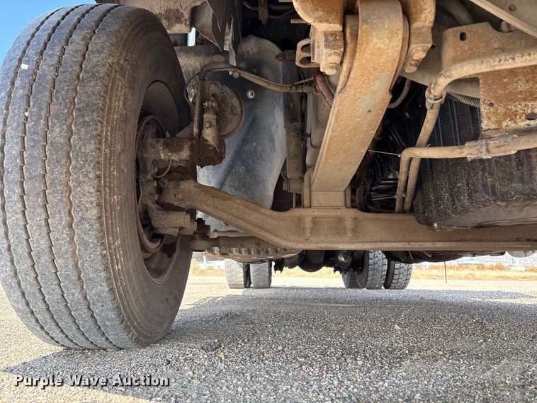 image for item EU8558 2013 Freightliner Coronado semi truck