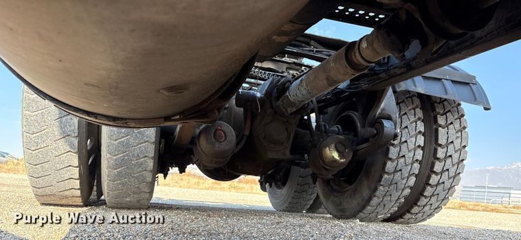 image for item EU8558 2013 Freightliner Coronado semi truck