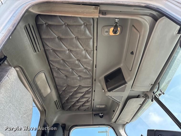 image for item EU8558 2013 Freightliner Coronado semi truck