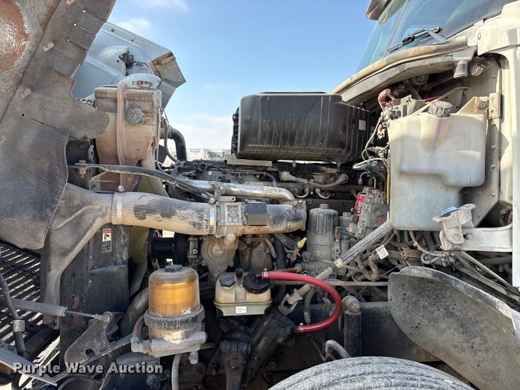 image for item EU8558 2013 Freightliner Coronado semi truck