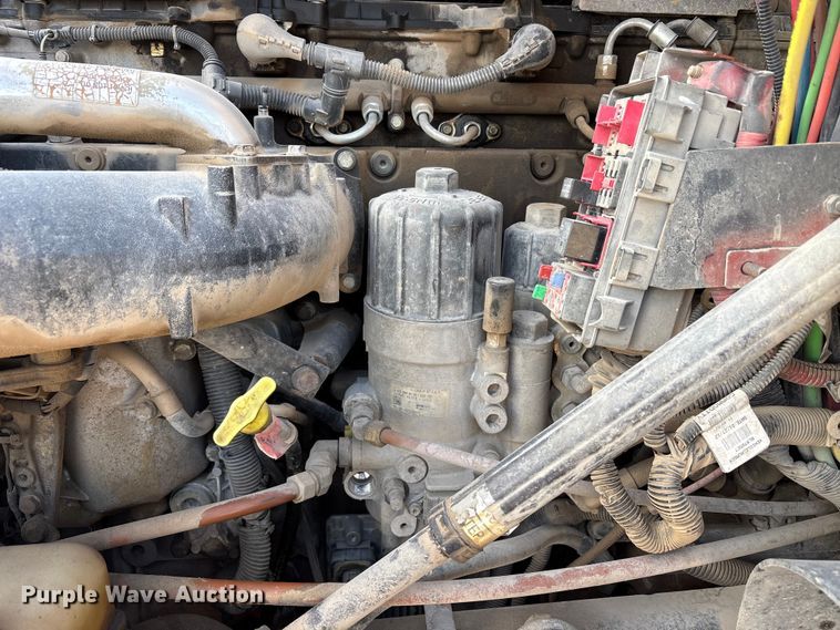 image for item EU8558 2013 Freightliner Coronado semi truck