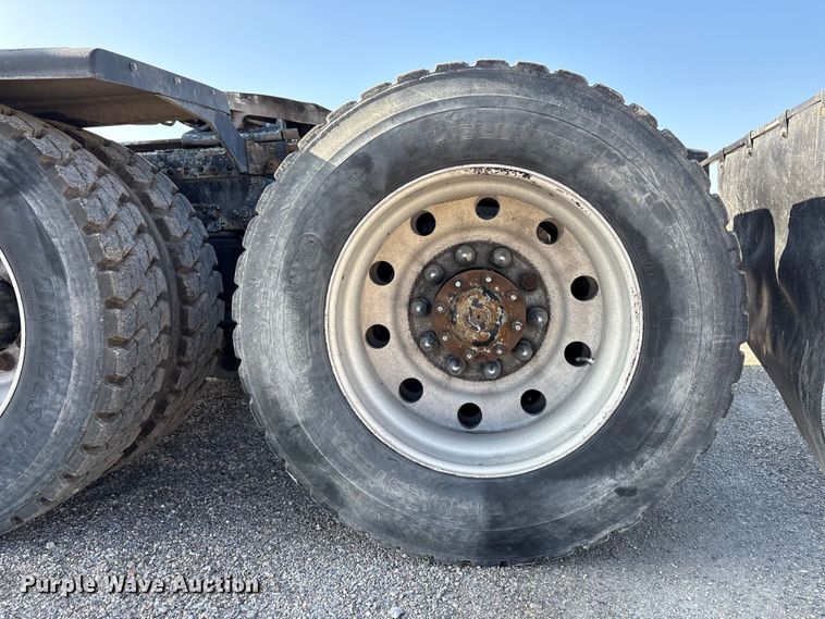 image for item EU8558 2013 Freightliner Coronado semi truck