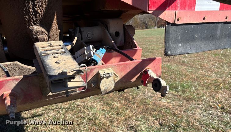 image for item EV3266 1990 Hilbilt 22-24 5/16 FLMN end dump trailer