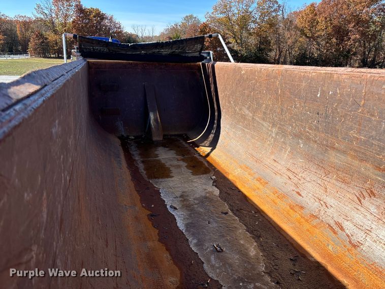 image for item EV3266 1990 Hilbilt 22-24 5/16 FLMN end dump trailer