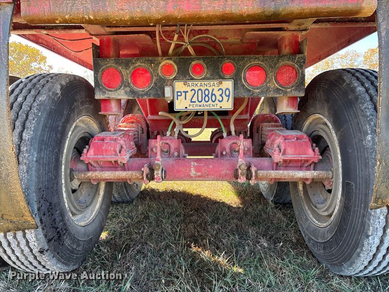 image for item EV3266 1990 Hilbilt 22-24 5/16 FLMN end dump trailer