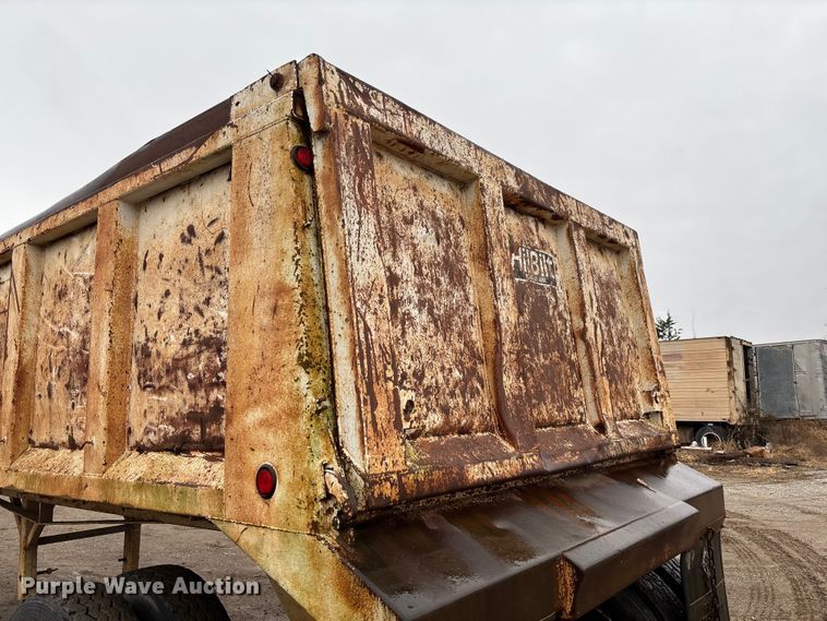 image for item EV3350 1991 Hilbilt 22-22FL end dump trailer