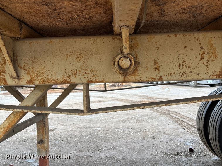 image for item EV3350 1991 Hilbilt 22-22FL end dump trailer